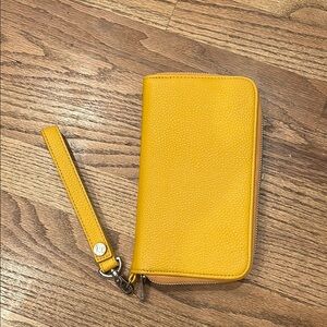Thirty-One Yellow Wristlet Wallet